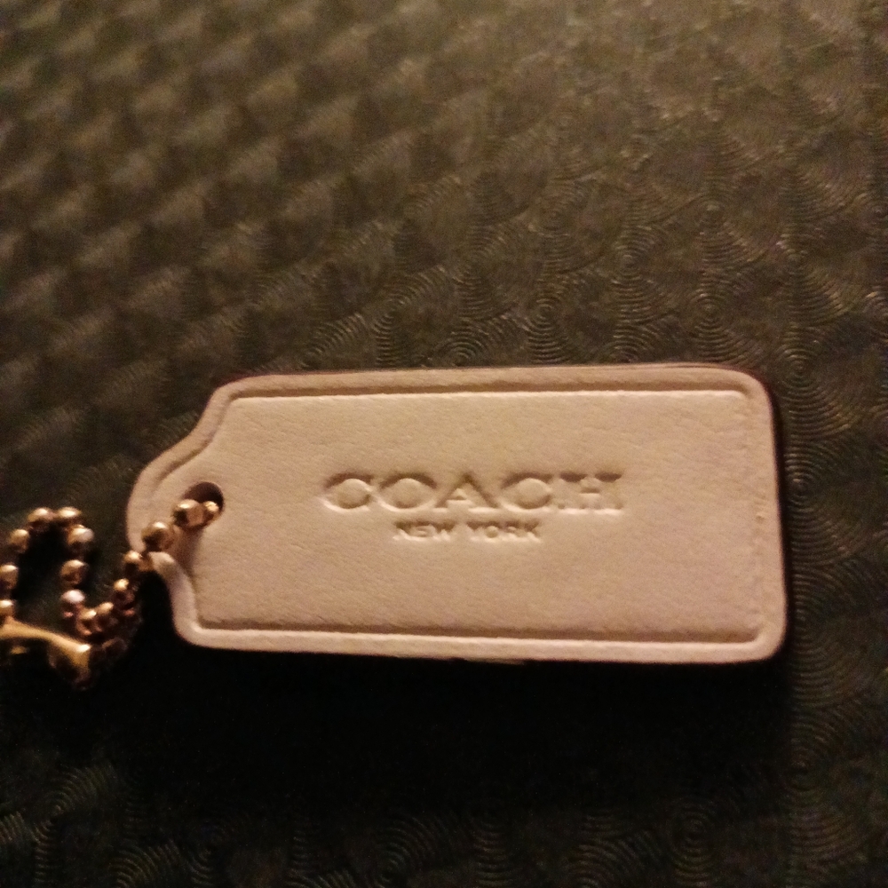 Coach Cream Leather Tag Keychain Purse Charm Hang Leather Logo Luggage FOB